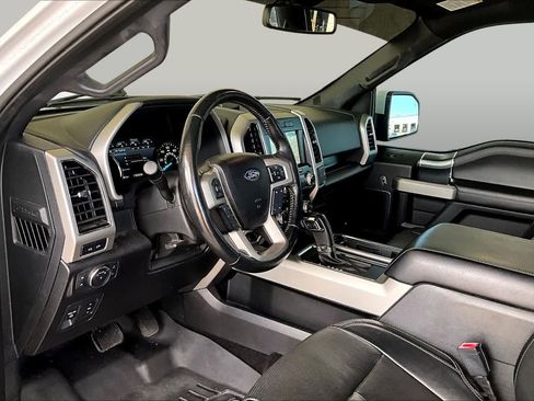 Used 2018 Ford F150 Lariat w/ Equipment Group 501A Mid AWD/4WD image 17