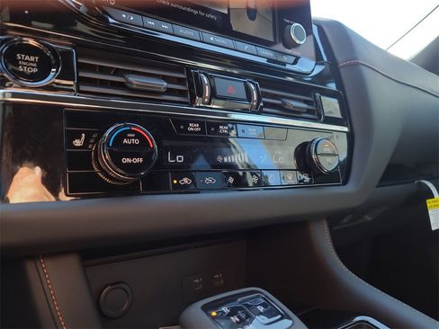 New 2025 Nissan Pathfinder Rock Creek image 19