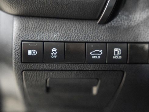 Used 2024 Toyota Camry SE image 35