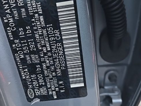 Used 2017 Genesis G80 3.8 w/ Option Group 03 image 20