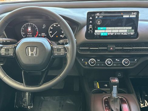 Used 2024 Honda HR-V EX-L image 17