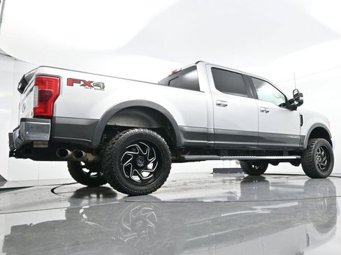 Used 2019 Ford F250 Lariat w/ Lariat Ultimate Package image 56