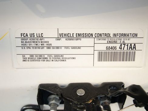 Used 2019 Jeep Cherokee Latitude w/ Popular Appearance Group image 17