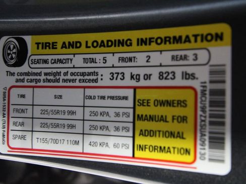 Used 2025 Ford Escape ST-Line Elite w/ Premium Technology Package image 42