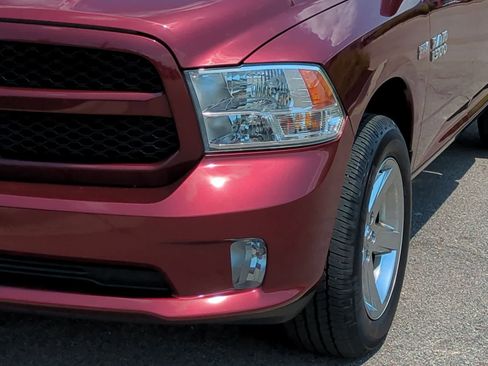 Used 2016 RAM 1500 Express AWD/4WD image 11