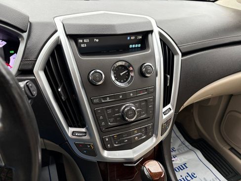 Used 2012 Cadillac SRX Luxury image 36