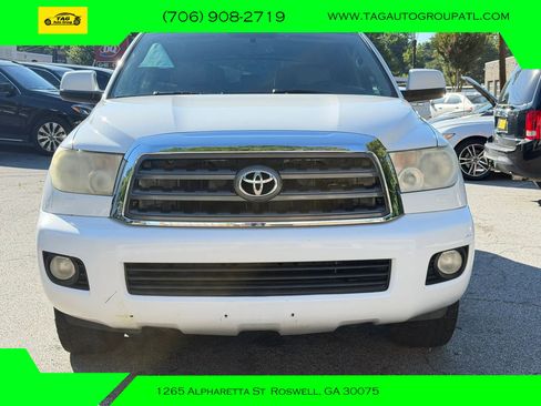 Used 2013 Toyota Sequoia SR5 w/ Premium Pkg AWD/4WD image 2