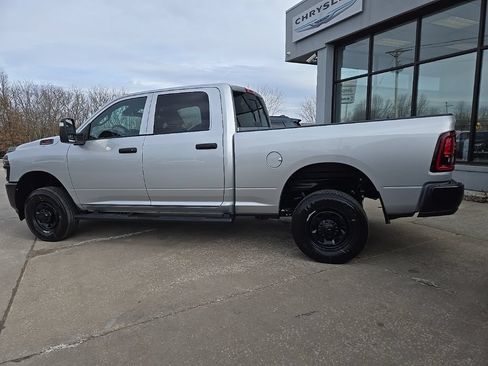 New 2026 RAM 2500 Tradesman AWD/4WD image 7