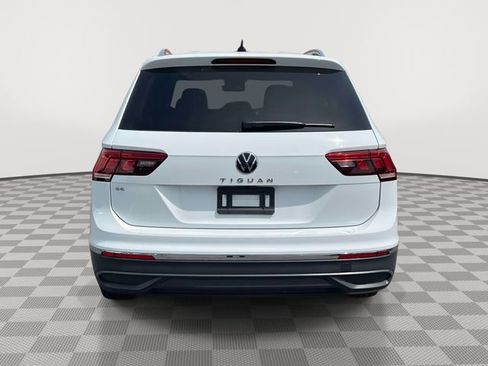 Used 2024 Volkswagen Tiguan SE image 7