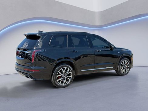 Certified 2024 Cadillac XT6 Sport w/ Technology Package AWD/4WD image 3