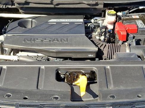 Used 2022 Nissan Rogue SV image 58