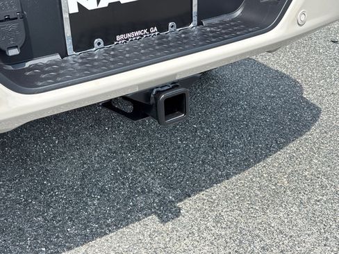 New 2026 GMC Canyon Elevation w/ Convenience Package image 31