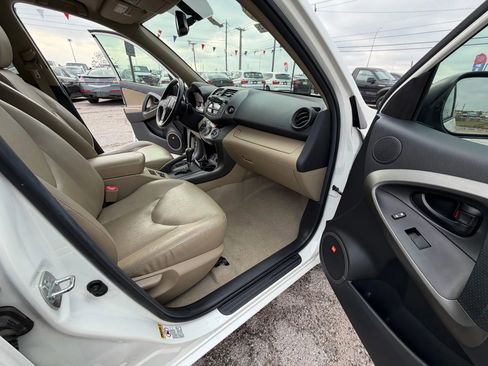 Used 2011 Toyota RAV4 Limited image 18