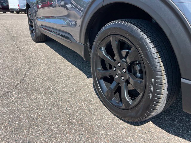 Certified 2024 Ford Explorer ST-Line w/ Class IV Trailer Tow Package AWD/4WD image 27