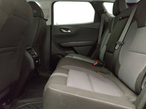 Used 2024 Chevrolet Blazer LT w/ Convenience Package FWD image 18