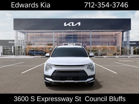 New 2026 Kia Niro EX FWD image 2