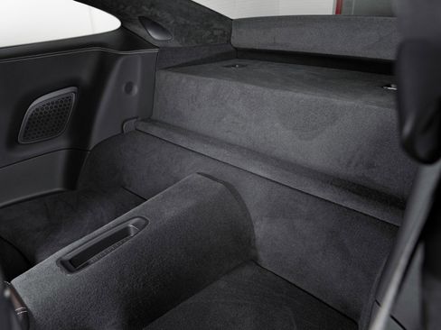 Used 2016 Porsche 911 R image 36