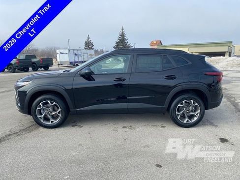 New 2026 Chevrolet Trax LT w/ Driver Confidence Package image 2