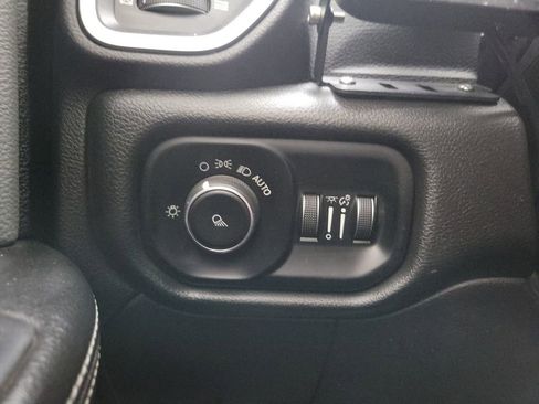 Used 2019 RAM 2500 Big Horn AWD/4WD image 13