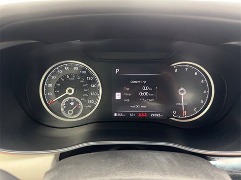 Used 2025 Genesis G70 2.5T image 60