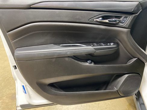 Used 2016 Cadillac SRX Premium image 12