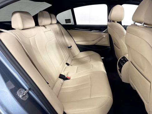 Used 2020 BMW 530i xDrive w/ Convenience Package image 34