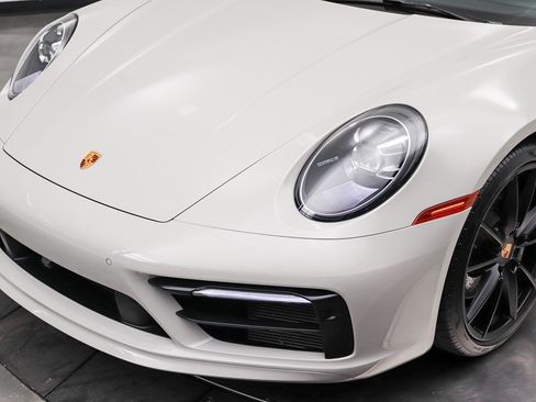Used 2022 Porsche 911 Targa 4S AWD/4WD image 18