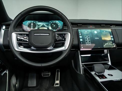 New 2025 Land Rover Range Rover Long Wheelbase Autobiography image 20