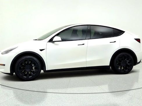 Used 2023 Tesla Model Y Long Range AWD/4WD image 8