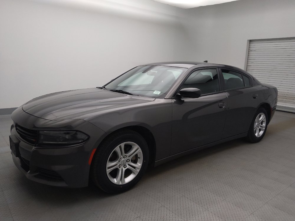 Used 2023 Dodge Charger SXT RWD image 2