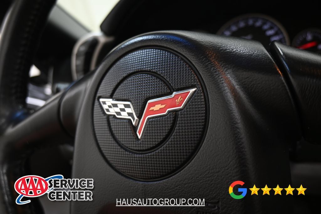Used 2005 Chevrolet Corvette Convertible w/ Preferred Equipment Group RWD image 22