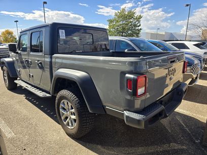 Used 2023 Jeep Gladiator Sport
