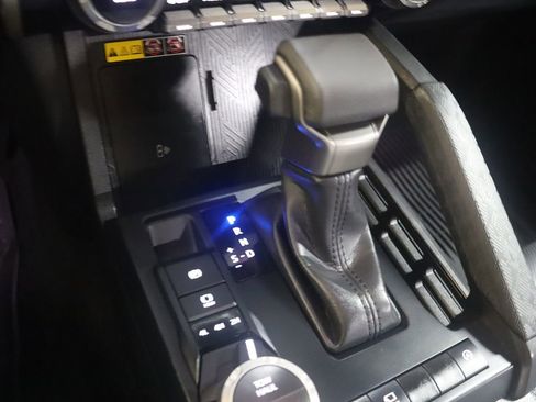 Used 2024 Toyota Tacoma Limited w/ Limited Package (LT) image 56