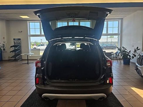 Used 2023 Ford Escape Active AWD/4WD image 28