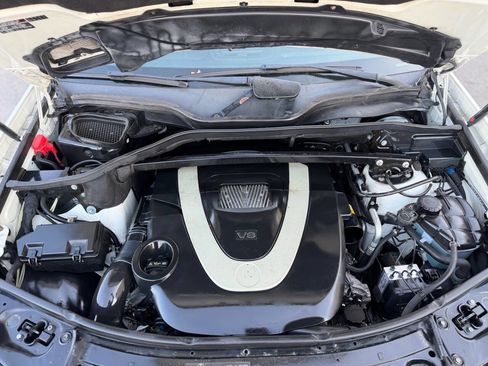 Used 2011 Mercedes-Benz GL 450 4MATIC image 21