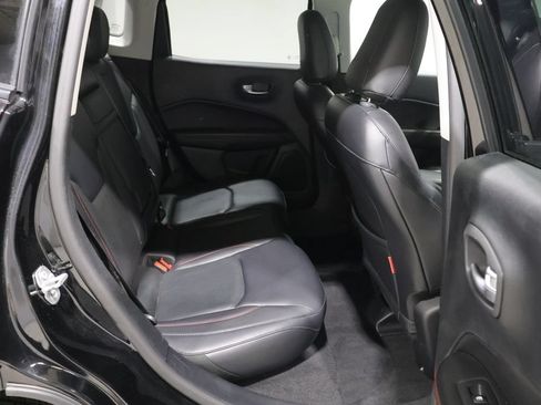 Used 2017 Jeep Compass Trailhawk w/ Leather Interior Group AWD/4WD image 20