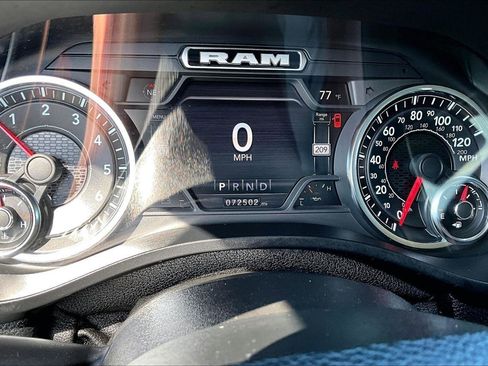 Used 2022 RAM 1500 Laramie AWD/4WD image 14