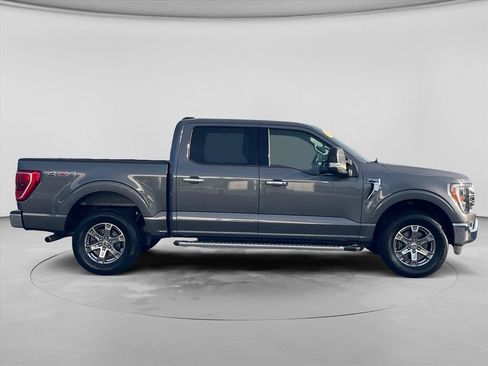 Used 2022 Ford F150 XLT w/ Equipment Group 302A High AWD/4WD image 9