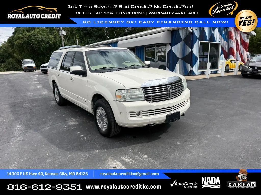 Used 2008 Lincoln Navigator L 4WD image 2