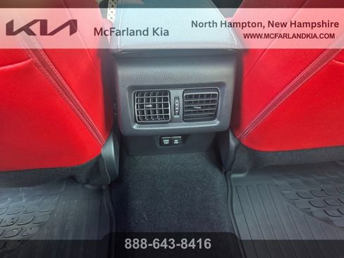 Used 2025 Toyota Camry Hybrid image 19