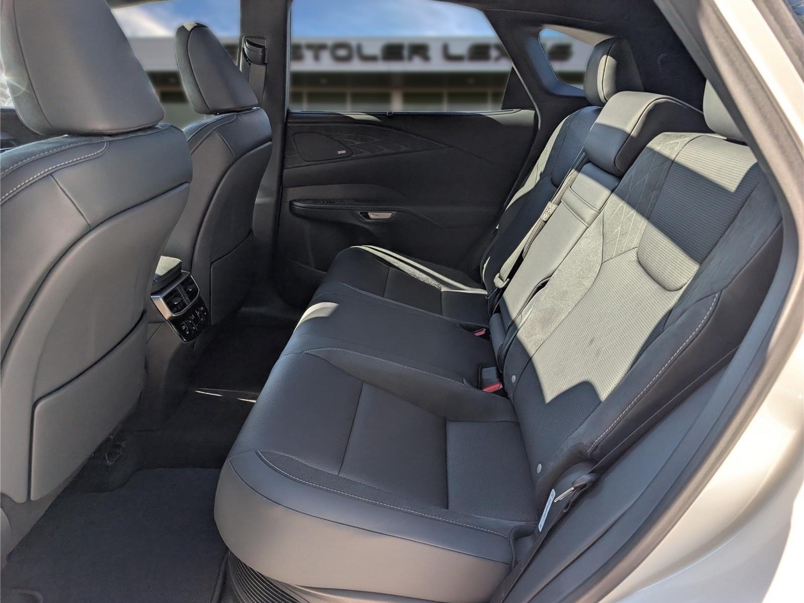 New 2026 Lexus RX 350 w/ Convenience Package AWD/4WD image 11