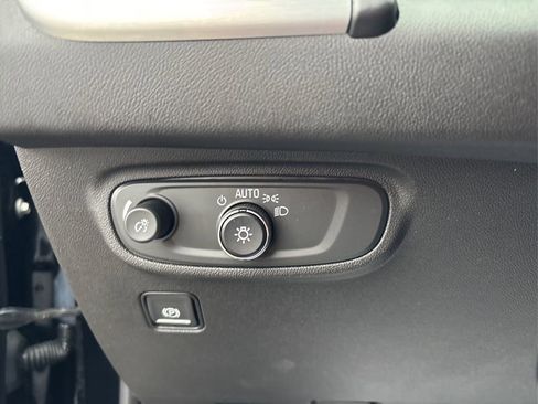 Used 2022 GMC Terrain SLE w/ Driver Convenience Package image 37