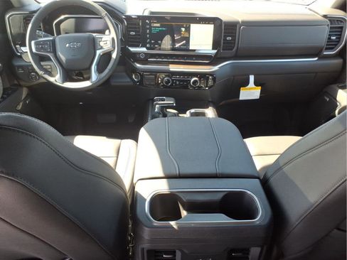 New 2026 Chevrolet Silverado 1500 LT Trail Boss w/ LT Trail Boss Premium Package AWD/4WD image 12