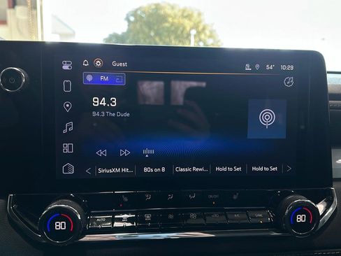 New 2024 Chevrolet Colorado LT w/ LT Convenience Package III image 17