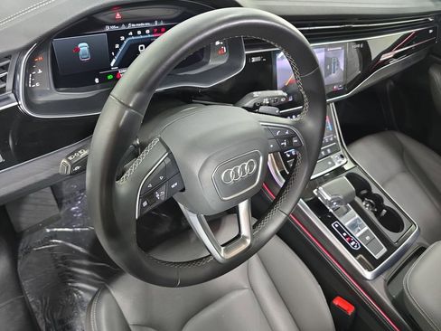 Used 2023 Audi Q8 Premium Plus w/ Premium Plus Package image 4