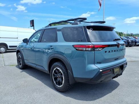 New 2026 Nissan Pathfinder Rock Creek AWD/4WD image 3