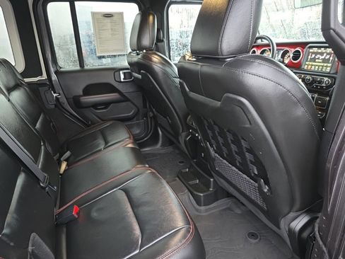 Used 2023 Jeep Wrangler Unlimited Rubicon w/ Steel Bumper Group image 11