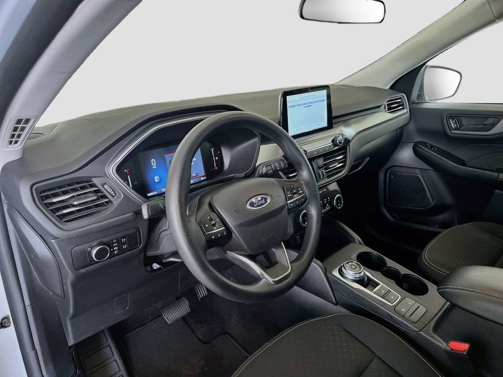 Used 2025 Ford Escape Active FWD image 9
