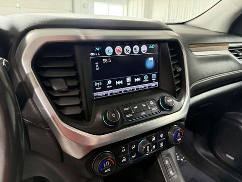 Used 2019 GMC Acadia SLE w/ LPO, Black Accent Package AWD/4WD image 23
