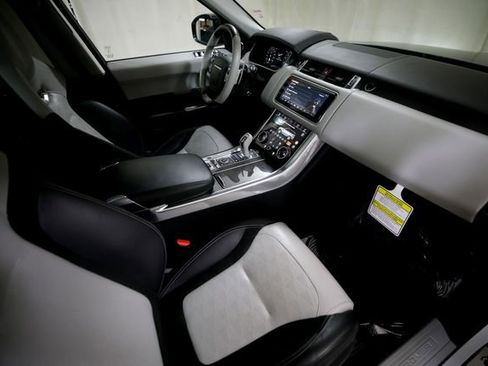 Used 2020 Land Rover Range Rover Sport SVR image 5